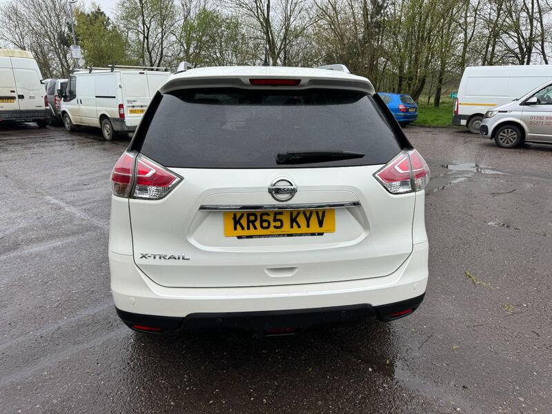 View NISSAN X-TRAIL 1.6 dCi Tekna 