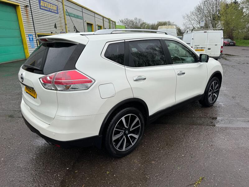 NISSAN X-TRAIL