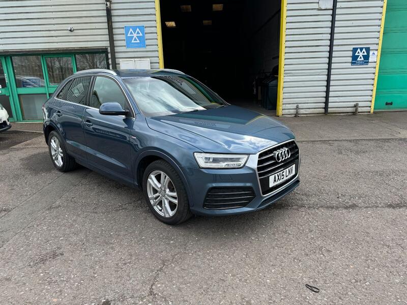 View AUDI Q3 2.0 TDI S line 