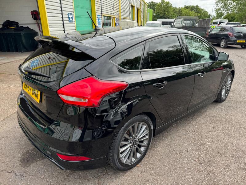 View FORD FOCUS 1.5 TDCi ST-Line