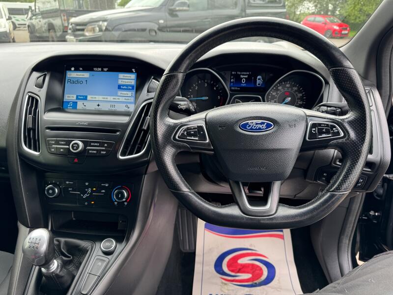 FORD FOCUS