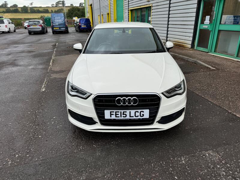 View AUDI A3 1.6 TDI S line