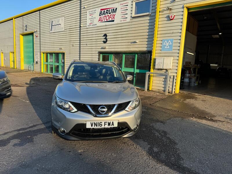 View NISSAN QASHQAI 1.5 dCi Tekna