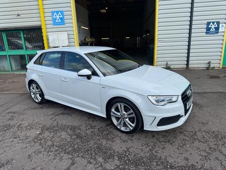 AUDI A3 1.6 TDI S line