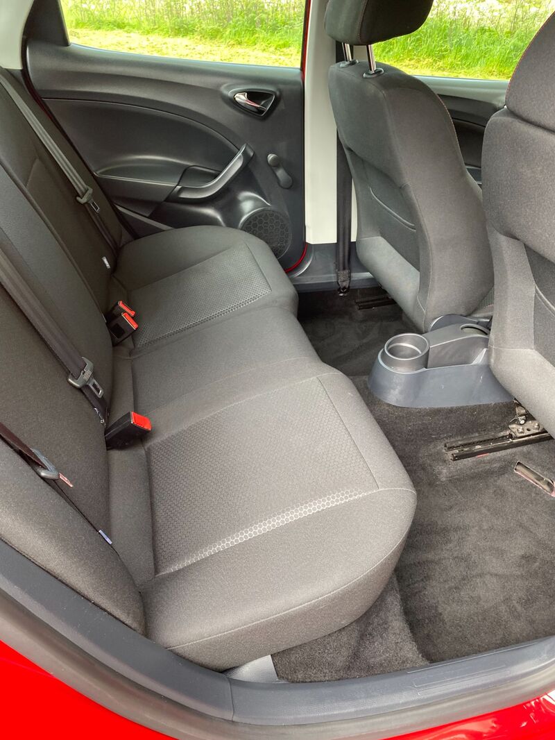 SEAT IBIZA