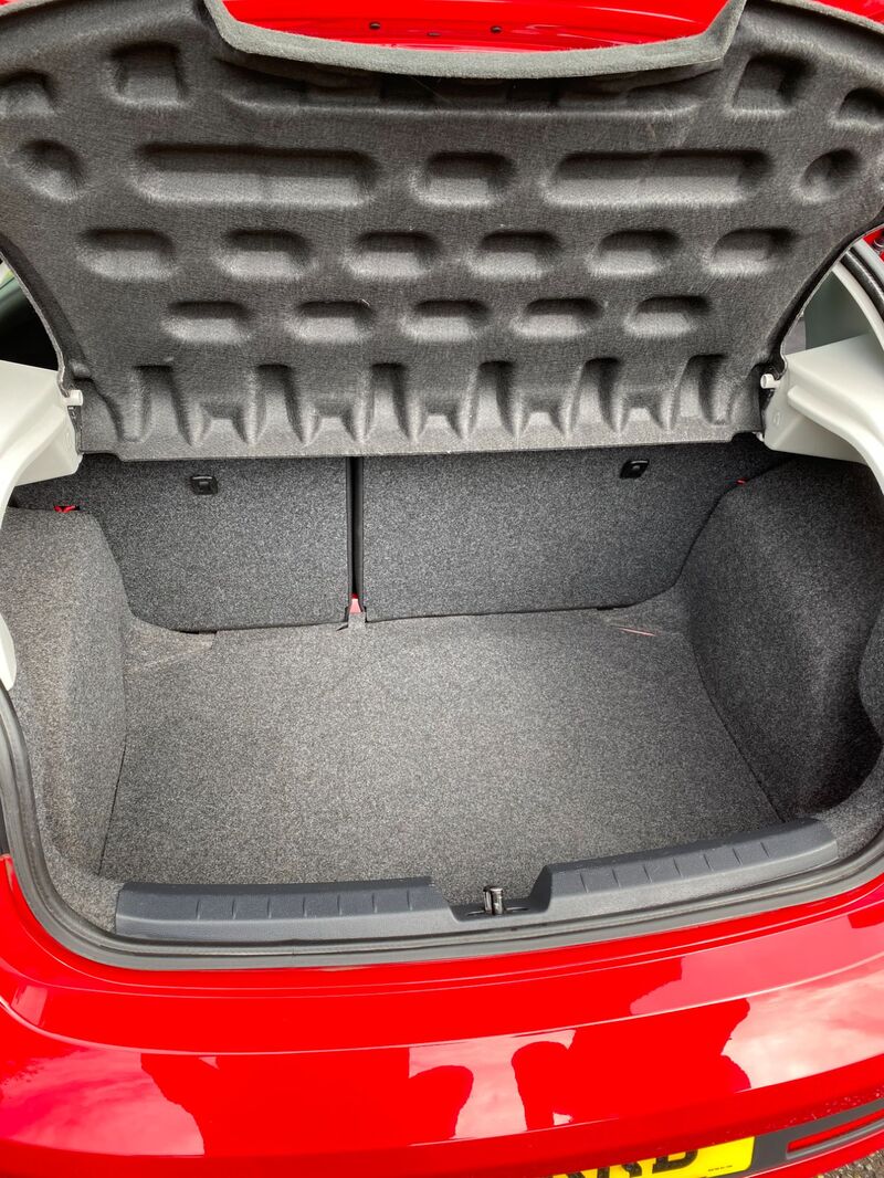 SEAT IBIZA