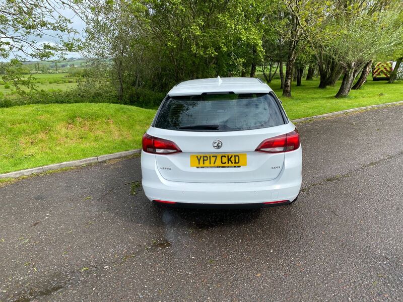 VAUXHALL ASTRA