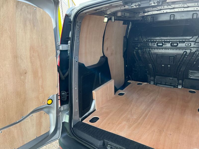 FORD TRANSIT CONNECT