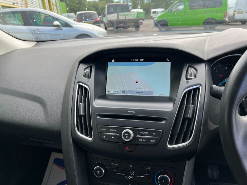 FORD FOCUS