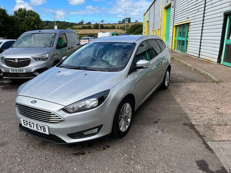 View FORD FOCUS ZETEC EDITION TDCI