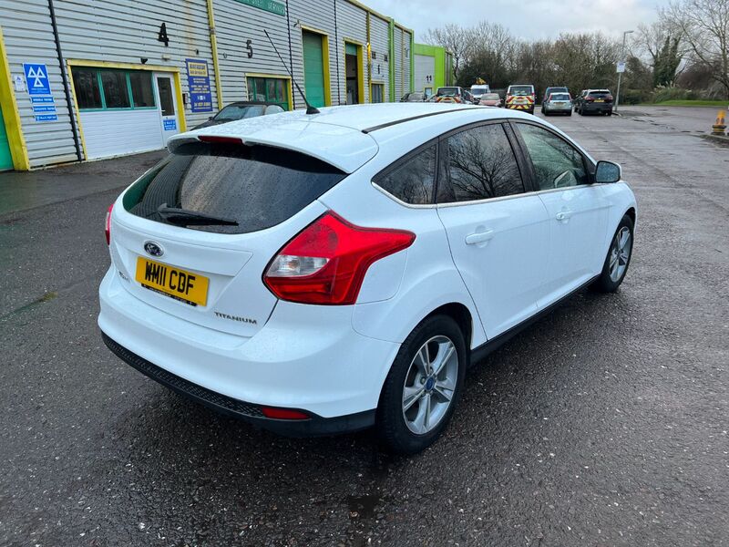 FORD FOCUS