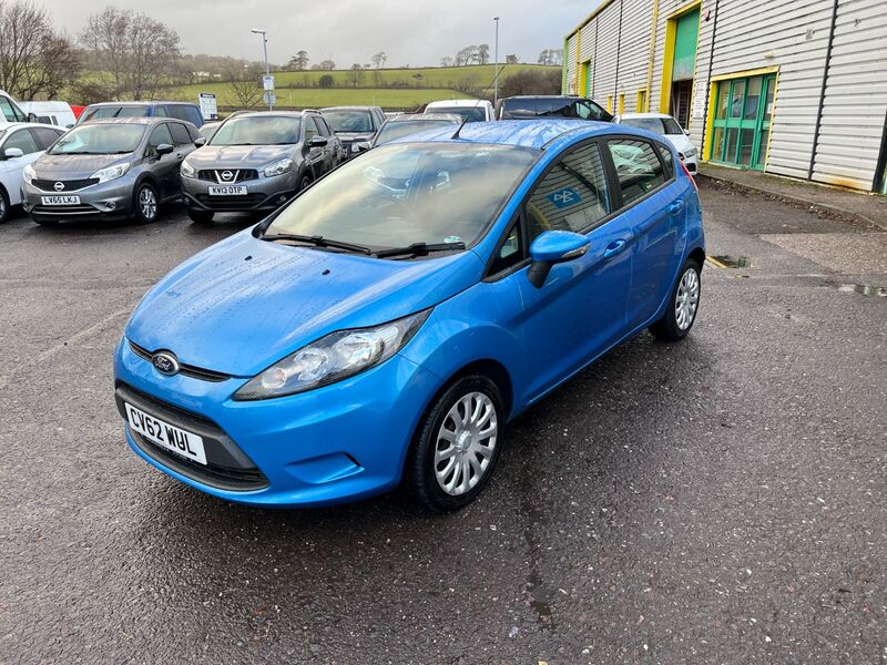 View FORD FIESTA EDGE