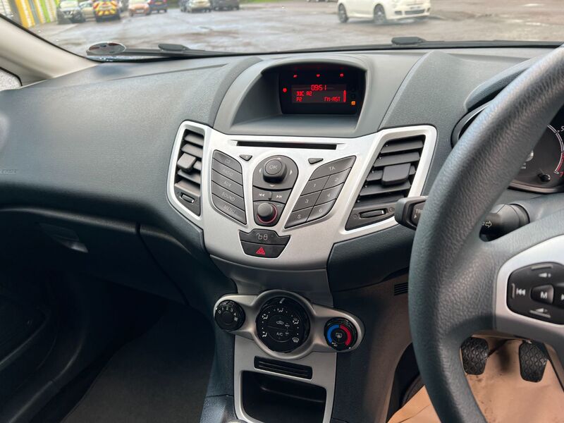 FORD FIESTA