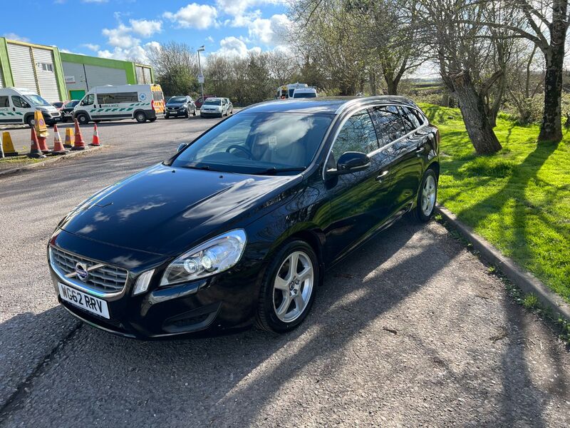 View VOLVO V60 DRIVE SE LUX STARTSTOP