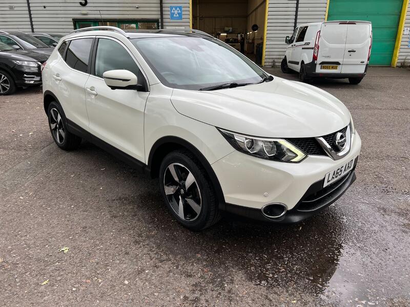 View NISSAN QASHQAI 1.5 dCi N-Connecta